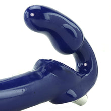 Charger l&#39;image dans la galerie, Revolver II Vibrating Strapless Strap On Dildo
