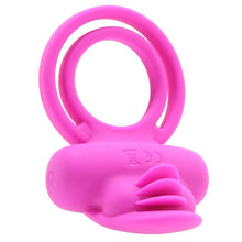 Charger l&#39;image dans la galerie, Dual Clit Flicker Vibrating Cock Ring
