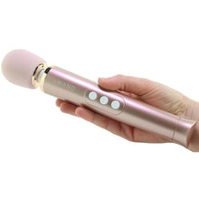 Charger l&#39;image dans la galerie, Le Wand Petite Rechargeable Vibrating Massager

